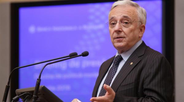 mugur isarescu riscurile principale la adresa economiei si a finantelor tarii tin de evolutiile in planul sanatatii publice