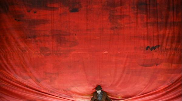 povestea printesei deocheate regia silviu purcarete se difuzeaza vineri in cadrul fitsonline