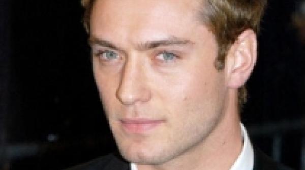 jude law a renuntat la tatuajul dedicat fostei sotii