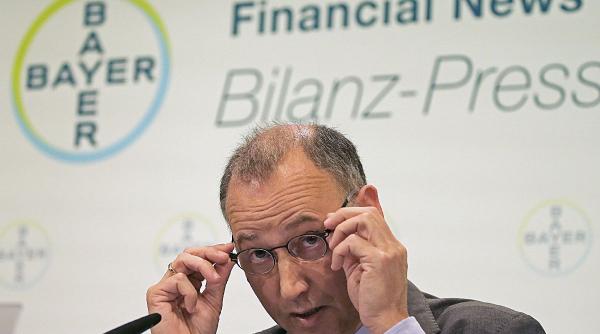 bayer despagubeste cu 10 5 miliarde dolari pentru 100 000 cazuri de cancer de la un erbicid