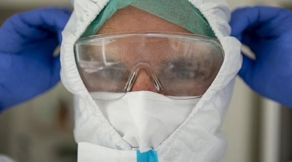 3 149 de angajati din sanatate infectati cu coronavirus