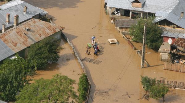 locuitori din alba afectati de inundatii vor fi mutati in containere modulare