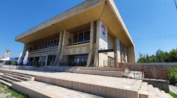 la alba iulia justitia da peste mana baronilor sindicali