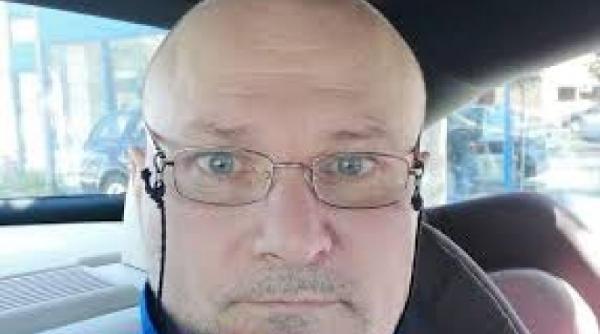 barbatul care a incendiat o fata in mehedinti a murit la spital