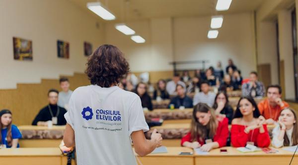 decalogul elevilor pentru dezvoltarea educatiei