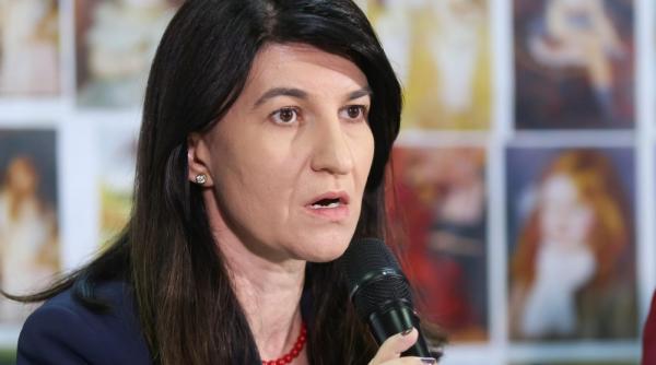 gabriela firea ameninta ca va depune plangere impotriva violetei alexandru ministrul acuzat ca a chemat functionari din primarie la sediul pnl