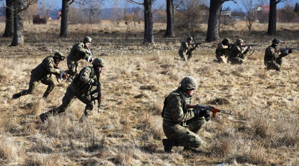industria de aparare in mars fortat spre dezastru