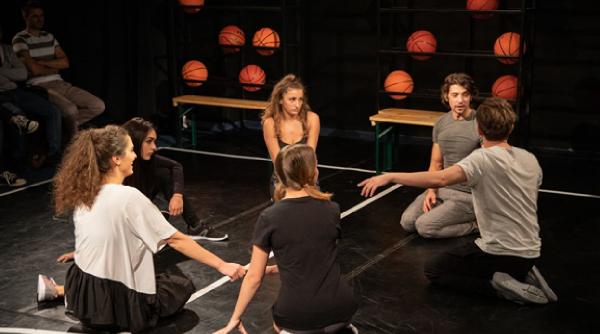 ateliere gratuite de teatru adulti teatrul apropo