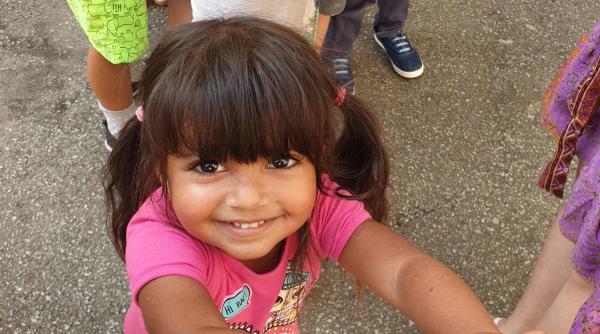 rechizite si dezvoltare personala pentru copiii vulnerabili