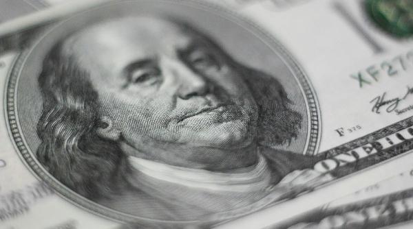 pontul verii 2020 pariu pe caderea dolarului