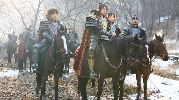 un print legendar un caine comisar si fata nevazuta a americii si rusiei