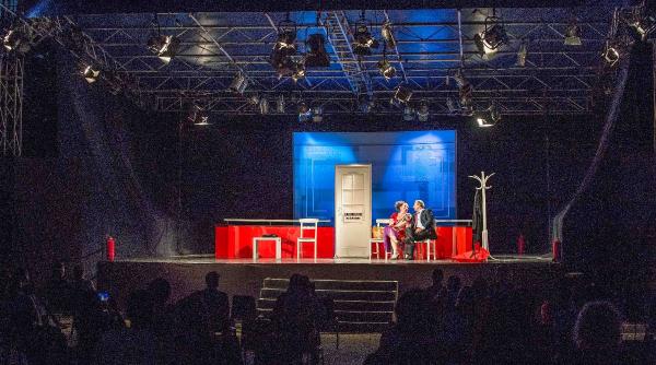 spectacolul sarmale cu dragoste a sters oboseala de pe chipul spectatorilor