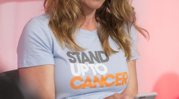 lori loughlin condamnata la inchisoare pentru ca a dat mita ca fetele ei sa intre la facultate