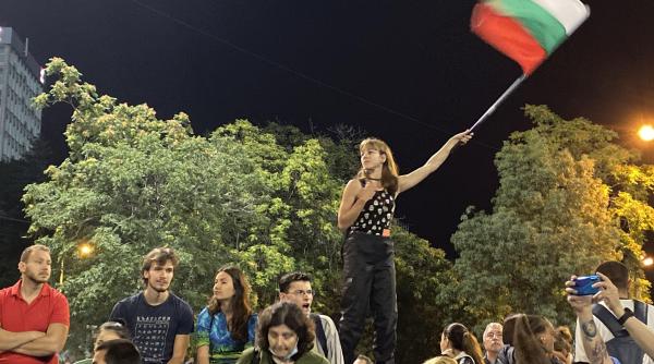 demisii in lant la sofia protestele ajung in ziua 50