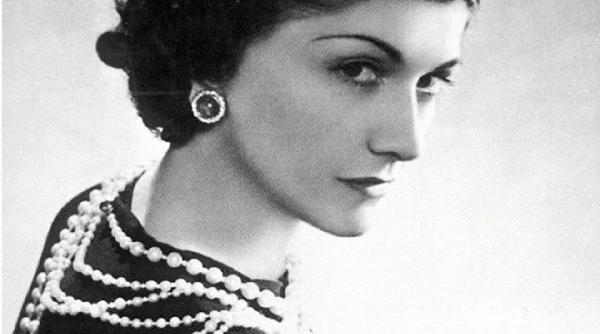 gabrielle chanel manifest de moda redeschide muzeul modei din paris un univers un stil si o eleganta