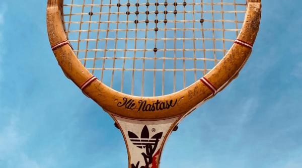 licitatie caritabila cu racheta lui nastase