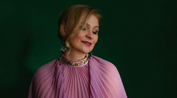 seria galelor aniversare ruxandra donose 30 incepe prin doua concerte in aer liber la sibiu si iasi