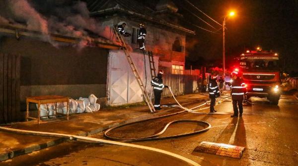 incendiu la o locuinta din sectorul 5 o persoana a fost gasita decedata