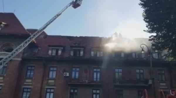 incendiu la hotelul triumf din capitala