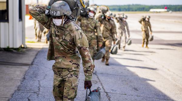 americanii pleaca talibanii revin in forta