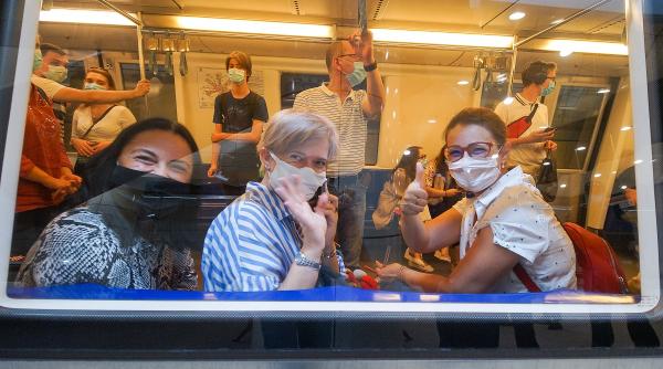 drumul taberei salutari de la metrou