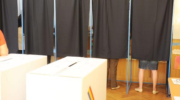gradinitele si scolile din bucuresti care nu sunt sectii de votare raman deschise