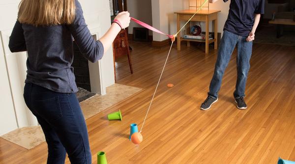 3 idei de jucarii pentru interior exterior care sa tina copilul departe de tableta