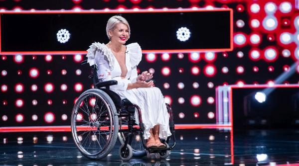 un exemplu de neoprit anamaria german in fata juratilor x factor