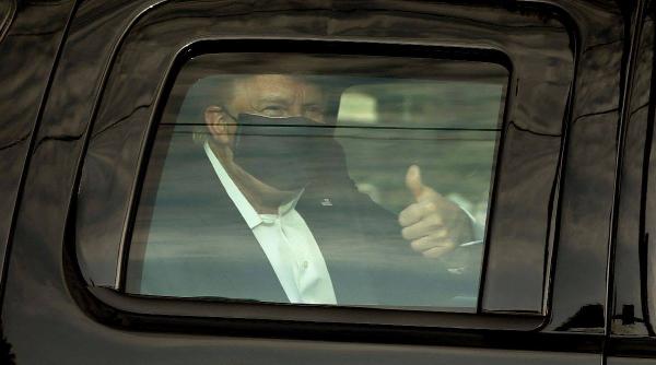 trump criticat dur de experti medicali dupa ce a parasit spitalul in care era internat pentru a si saluta sustinatorii