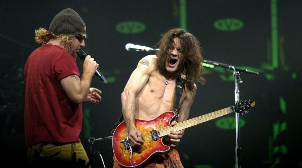 doliu in lumea rockului legendarul chitarist eddie van halen a murit