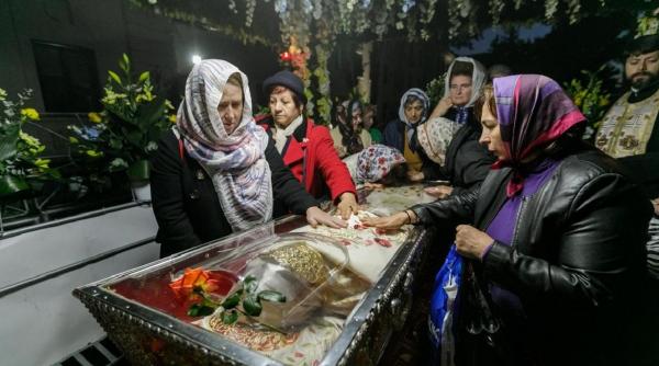 patriarhia vrea ridicarea masurii excesive de interzicere a pelerinajului de la sfanta parascheva