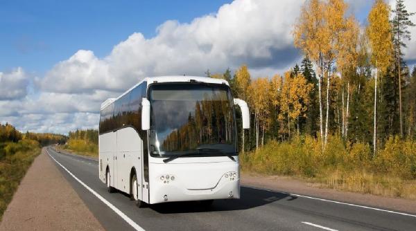 sfaturi importante pentru a alege cele mai bune servicii de inchirieri autocare