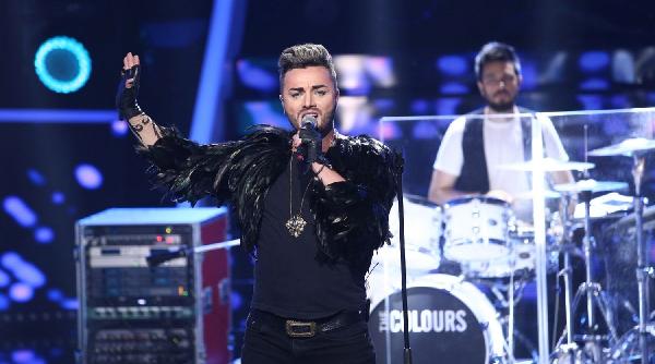 trupa queen pe primul loc la vanzari in marea britanie cu albumul live around the world