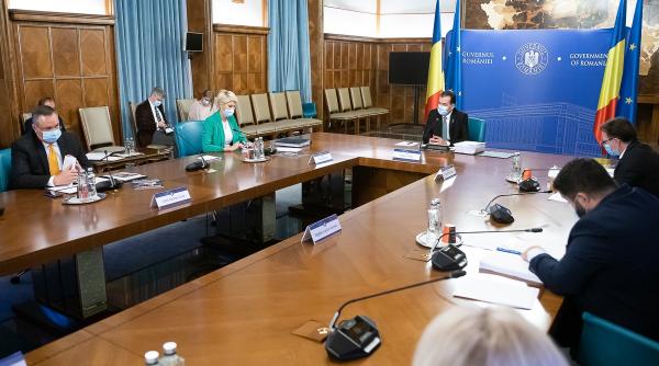 guvernul a atacat la ccr legea privind majorarea pensiilor cu 40 la suta