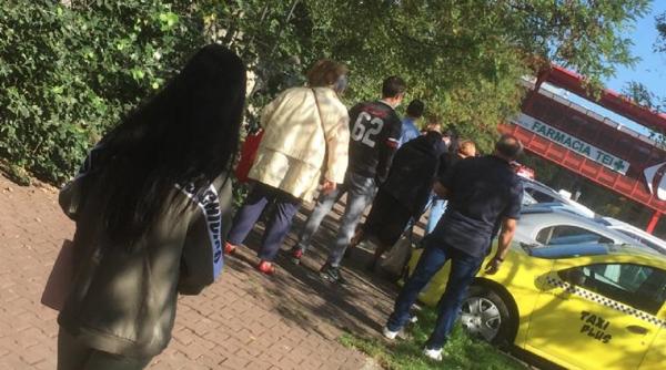 cozi kilometrice la farmacii