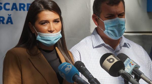 elena basescu revine in forta pe scena politica