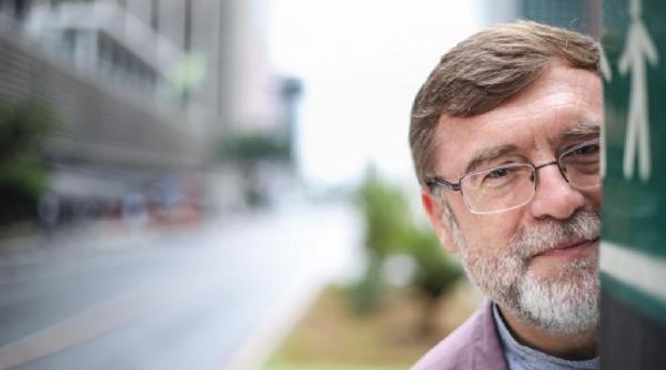 matei visniec vorbeste despre libertate la festivalul de literatura conrad de la cracovia