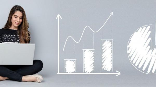 trei premii a cate 10 000 de lei fiecare pentru un eseu