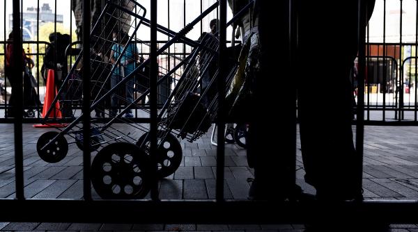 1 5 milioane de newyorkezi nu si permit hrana