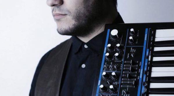 artistul iesean silviu hutan a murit in urma infectarii cu noul coronavirus