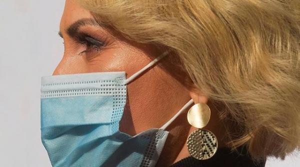 gabriela firea solicita redeschiderea scolilor din bucuresti nu exista nicio justificare si cerem noului prefect al capitalei sa redeschida scolile din capitala