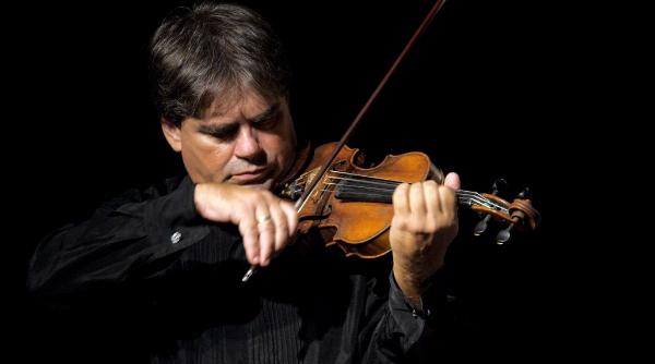 concerte live de la sala radio mozart cantat pe vioara stradivarius elder voicu si beethoven interpretat pe vioara lui enescu