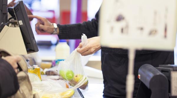 taxe pierdute consumul creste statul nu castiga