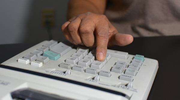 liber profesionistii romaniei putini dar eficienti