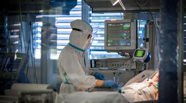 avertisment de la guvern toate paturile ati sunt ocupate medicii sunt obositi personalul medical este epuizat