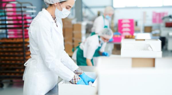 un cercetator roman din america cunoscut in intreaga lume sutine o conferinta la targul de inventii si inovatii din domeniul alimentar inovaliment