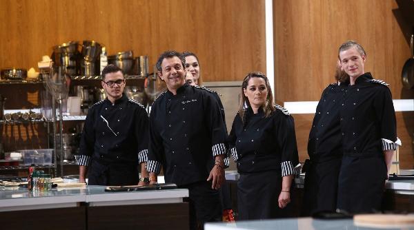 echipa tarom jurati in cea de a patra confruntare chefi la cutite