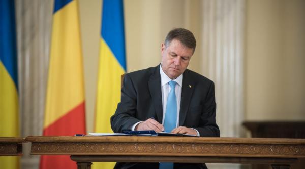 iohannis a trimis la ccr legea prin care rectorii ar putea avea un numar nelimitat de mandate