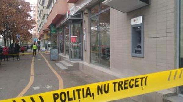 jaf la o banca din capitala un barbat a amenintat casiera si a fugit cu 10 000 lei