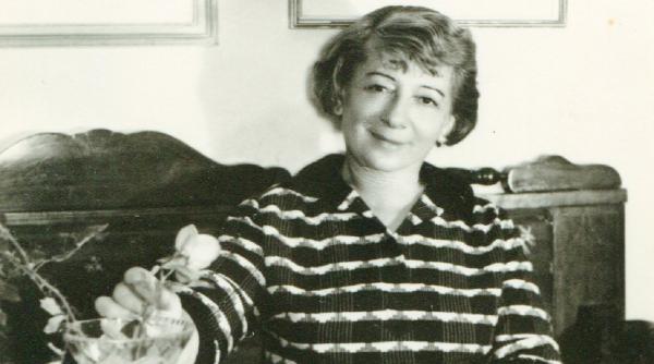 maine cartea teatru de sidonia dragusanu dialoguri spumoase amuzante si profunde